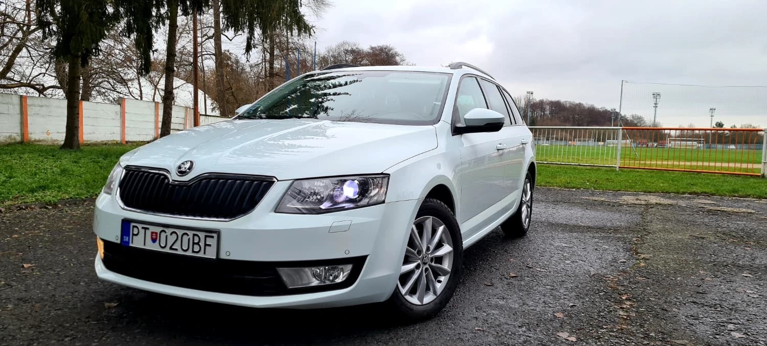 skoda-octavia-combi-20-tdi-elegancestyle-manual6