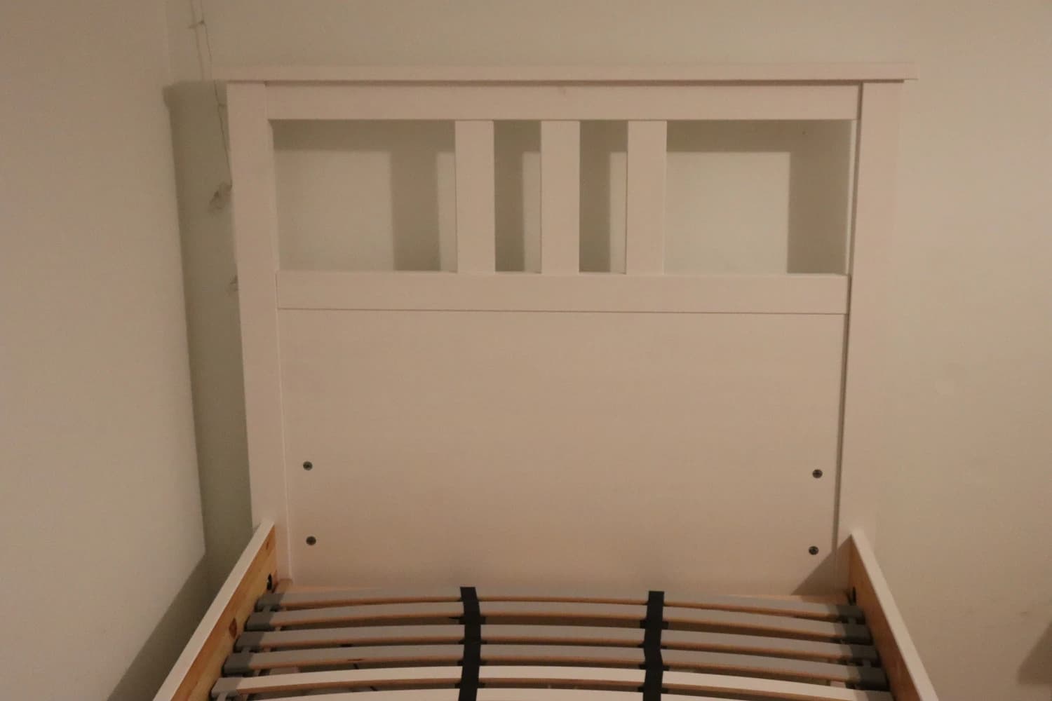 hemnes-ram-postele-90x200