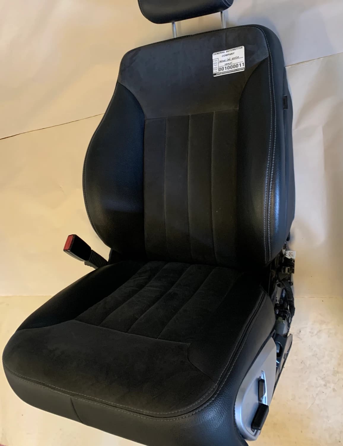 soferovo-sedadlo-mb-r-w251-0016