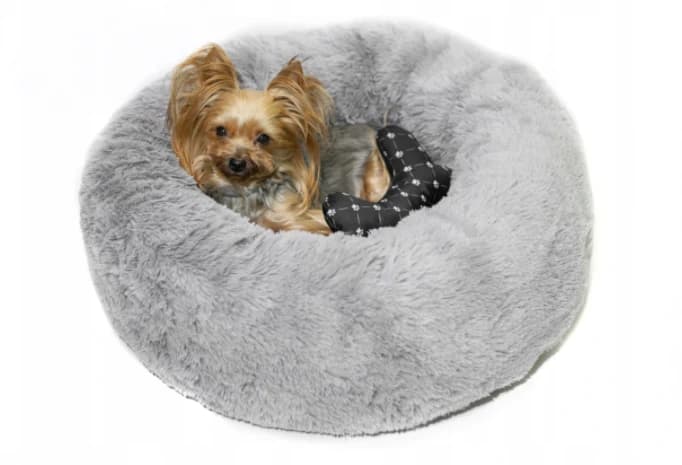 plysovy-pelech-pre-psy-a-macky-sivej-farby-60cm