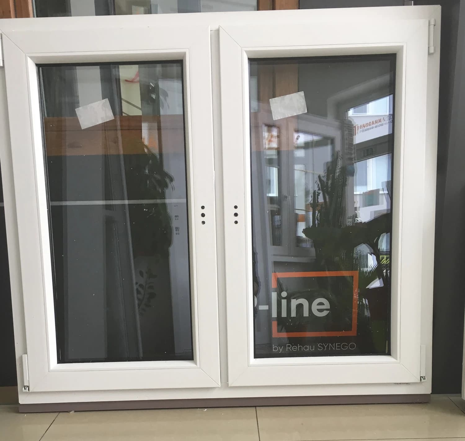 na-predaj-nove-plastove-okno-1250x1100-biele
