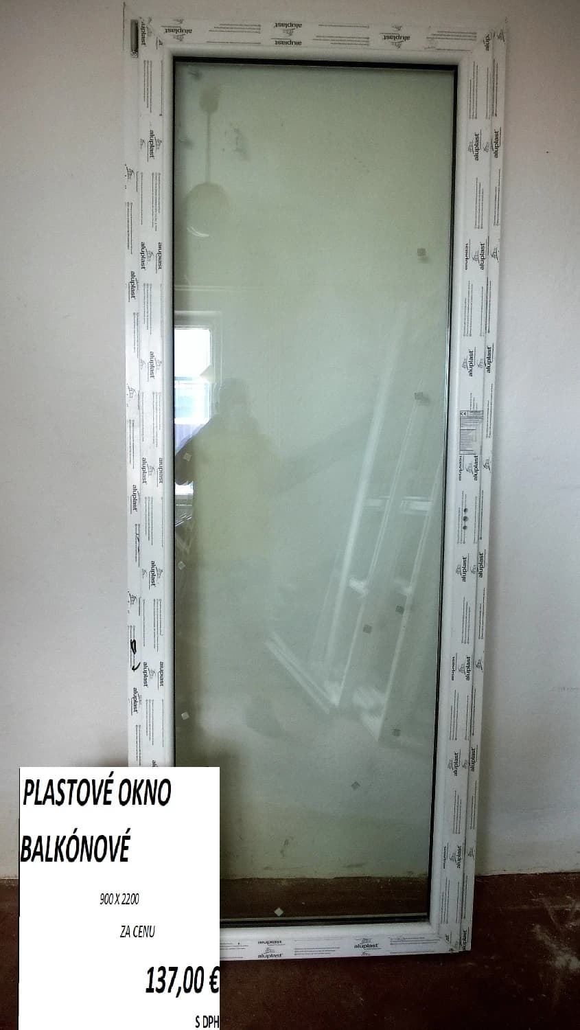 na-predaj-nove-plastove-balkonove-okno-900x2200-biela-farba
