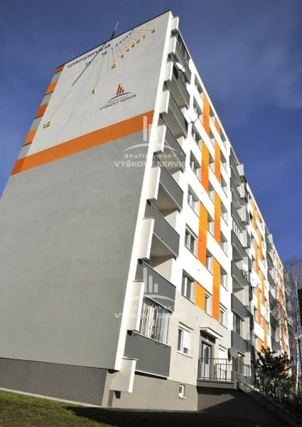 3-izbovy-byt-s-garazou