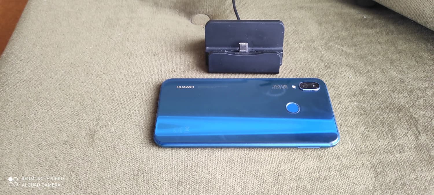 huawei-p-20-lite-stolna-nabijacka-usb-c