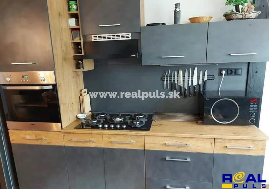 real-puls-4-izbovy-byt-po-rekonstrukcii-trnava