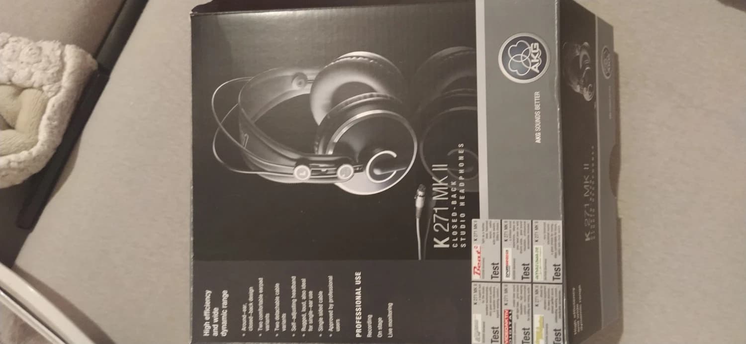 Predám veľmi súrne Profesionálne štúdiové slúchadlá Akg k271 Mk ii - 1