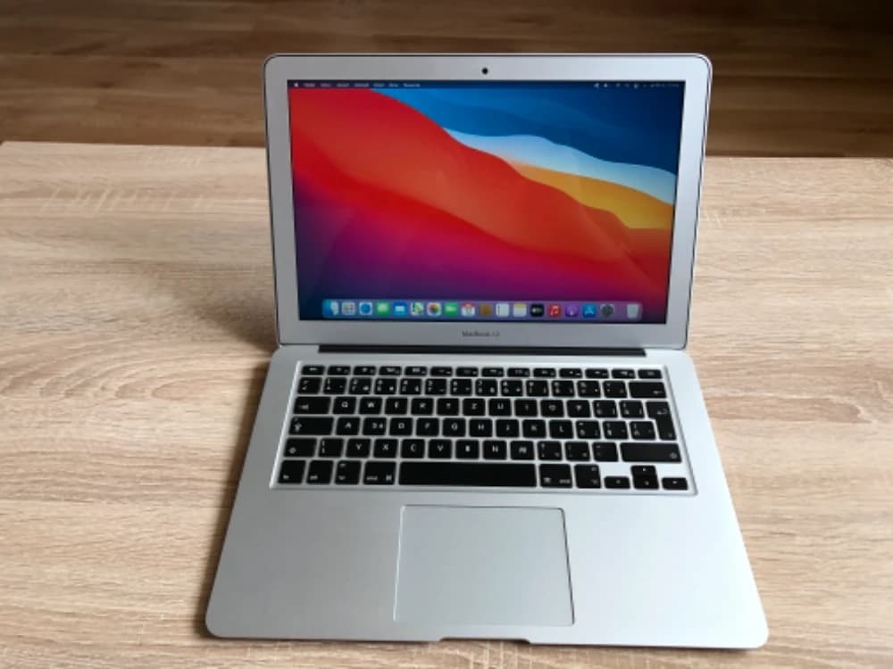 apple-macbook-air-13