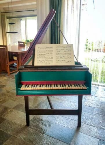prodam-cembalo-spinet-a-virginal