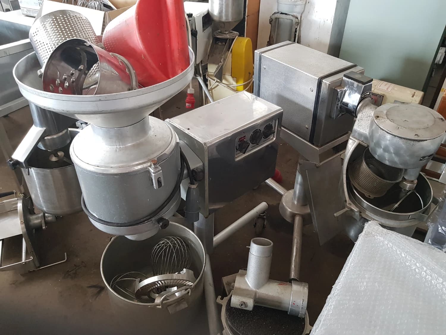universalni-profi-robot-ruzne-provedeni-funkcni
