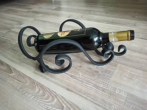stojan-na-vino