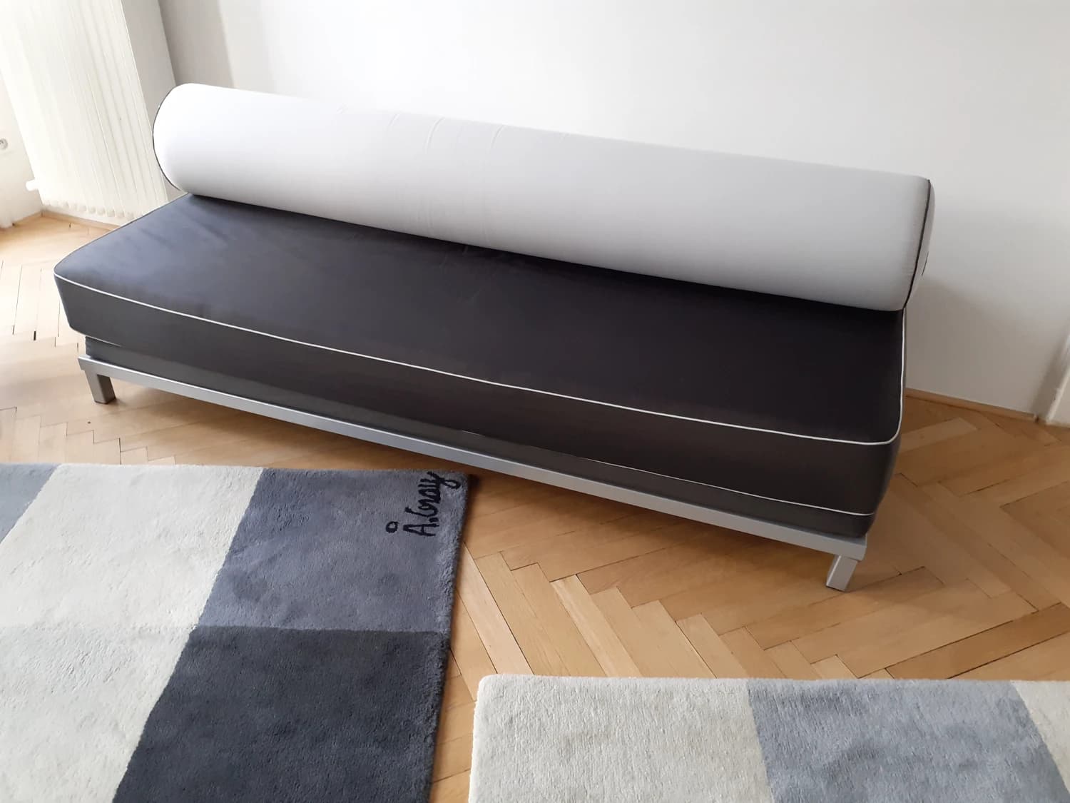 stylova-postel