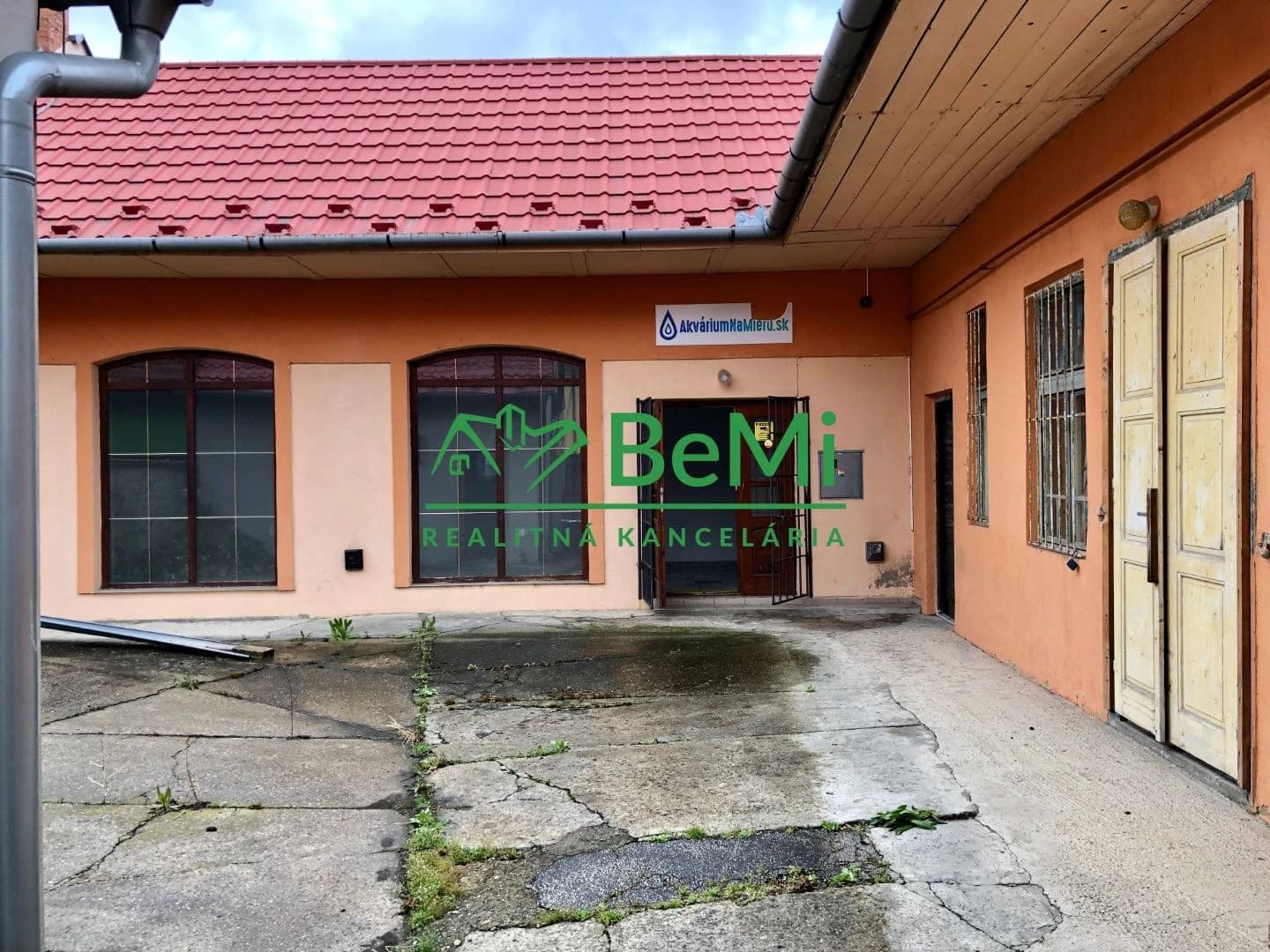 predaj-obchodne-priestory-centrum-hlohovec-732-15-ik