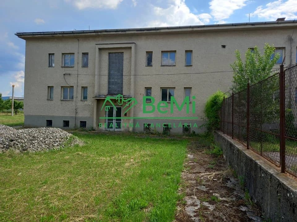 predame-prevadzkovy-areal-sahy-008-18-erga