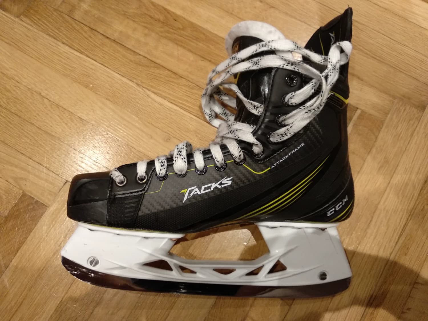 hokejove-korcule-ccm-tacks