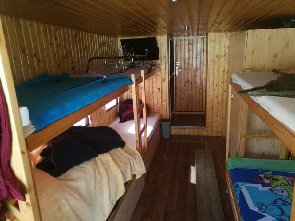 ponukam-houseboat-na-oravskej-priehrade