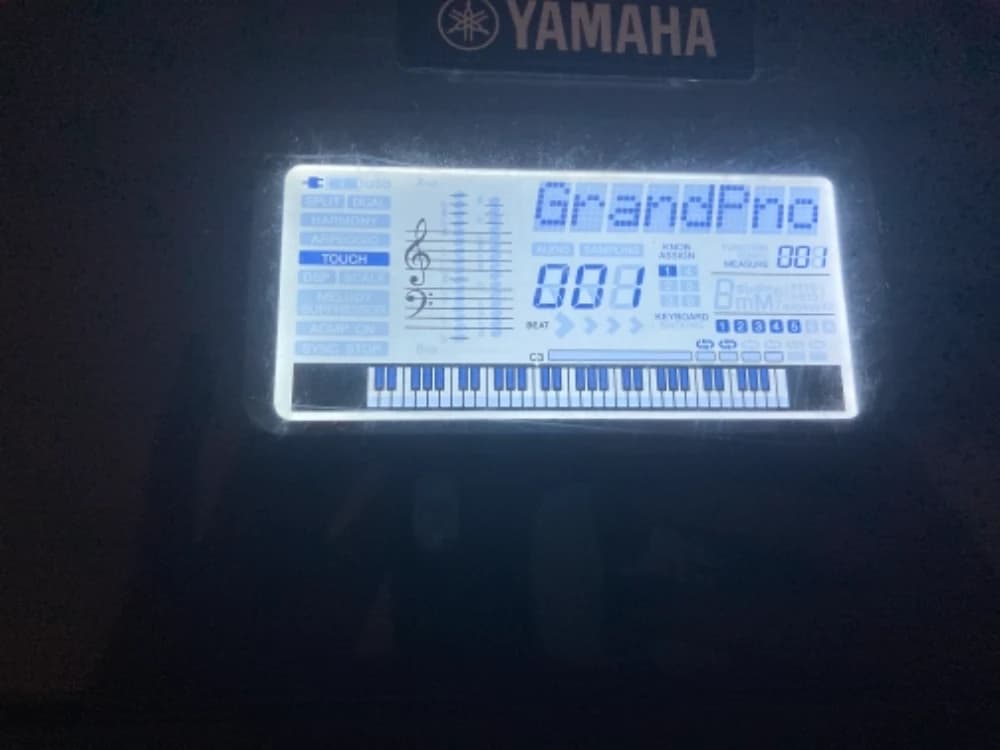 klavesy-yamaha-e463-kompletny-set