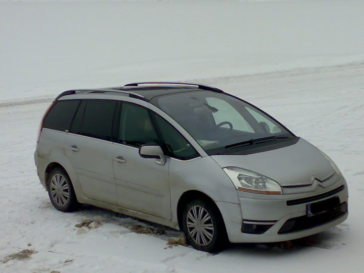 predelovacia-zvisla-rolovacia-siet-do-vozidla-citroen-c4-grand-picasso-r-v-2007