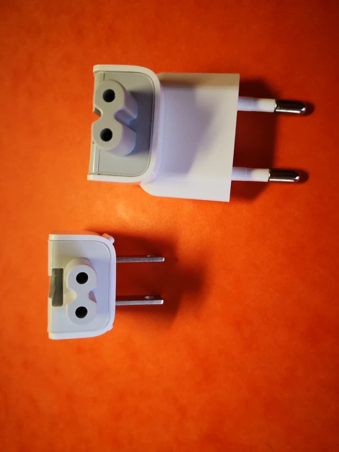 predam-koncovky-pre-adaptery-mac-eur-alebo-us
