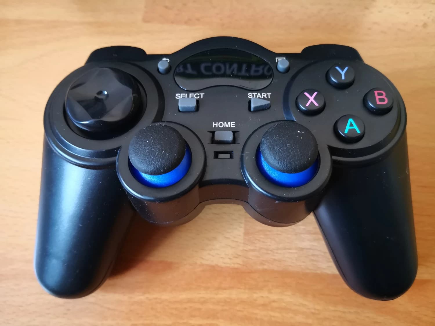 predam-novy-zabaleny-bezdrotovy-24-ghz-wireless-joypadgamepad