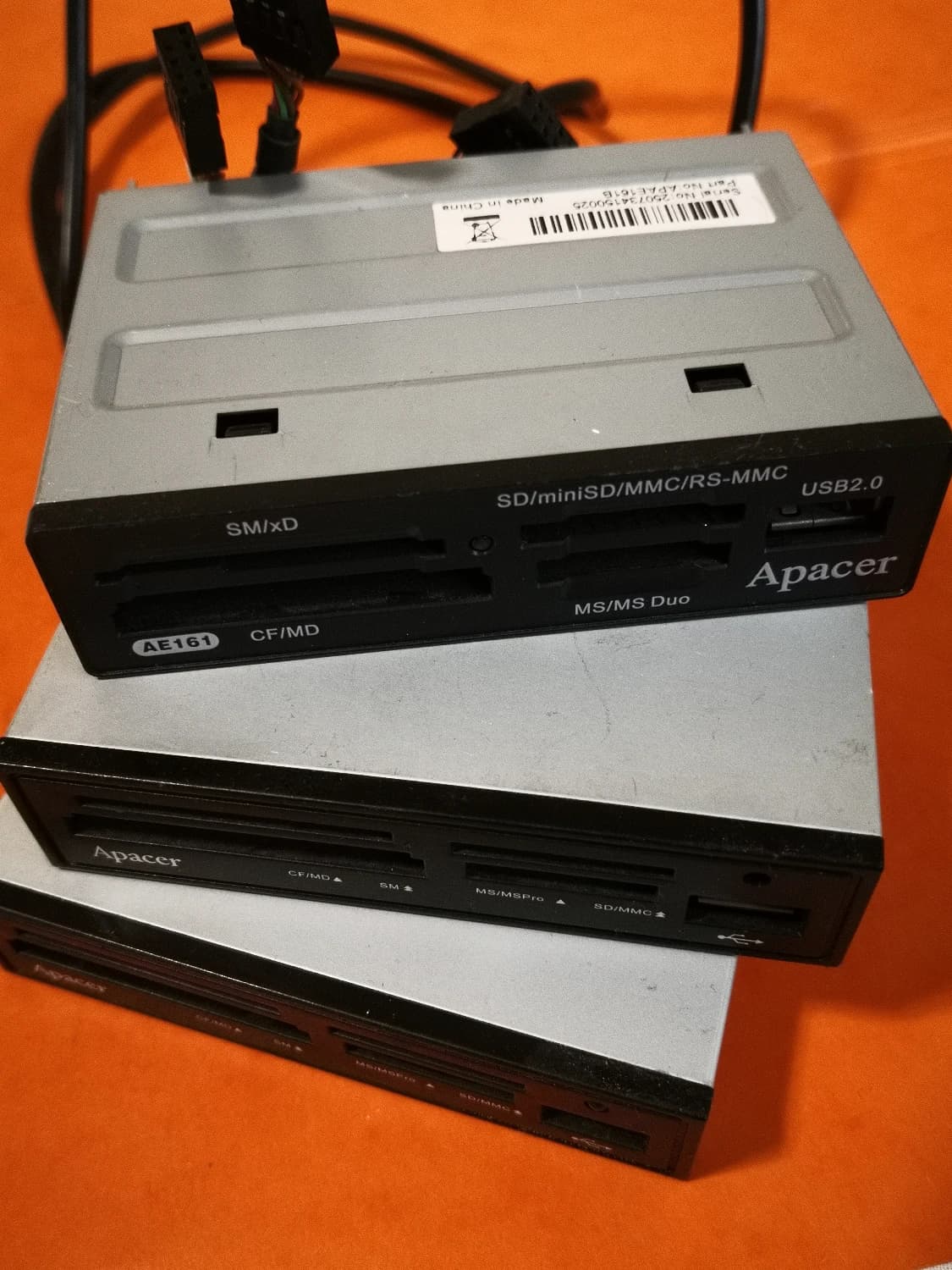 apacer-usb-20-interna-citacka-kariet-ae161-cierna