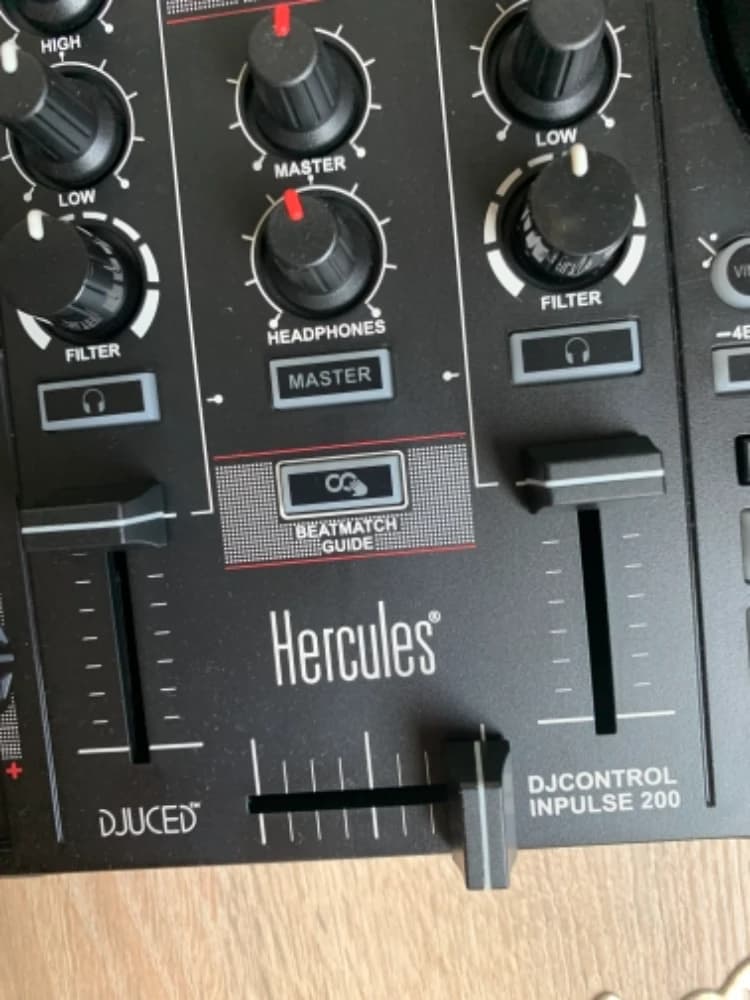 Dj control hercules - 1