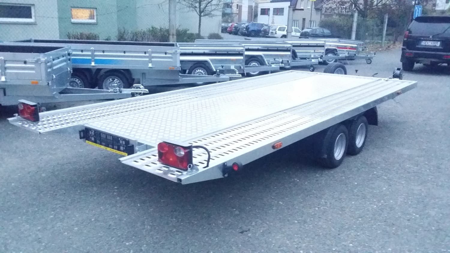 sklopny-autoprepravnik-4500-x-2100mm-2700kg