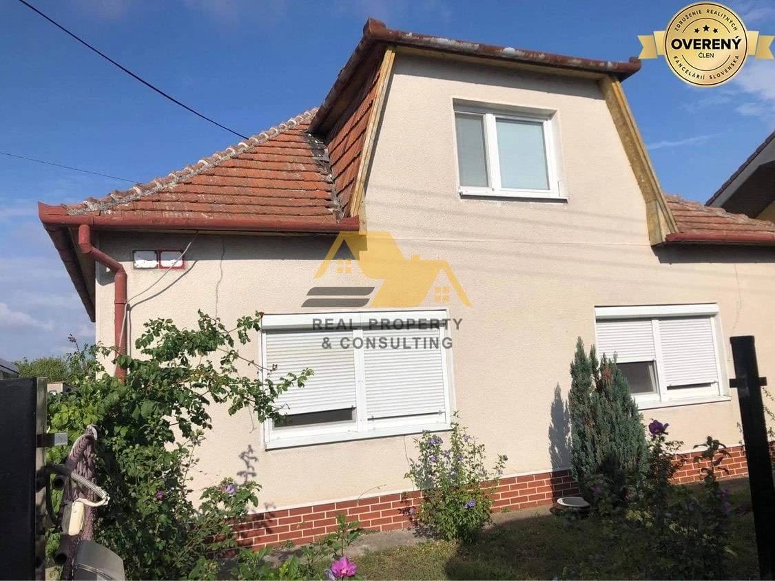 exkluzivne-predam-rodinny-dom-s-garazou-v-obci-dolny-ohaj