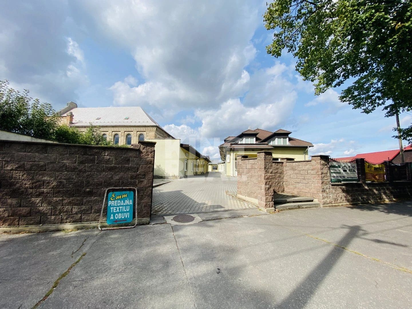 surany-prenajom-obchodnych-priestorov