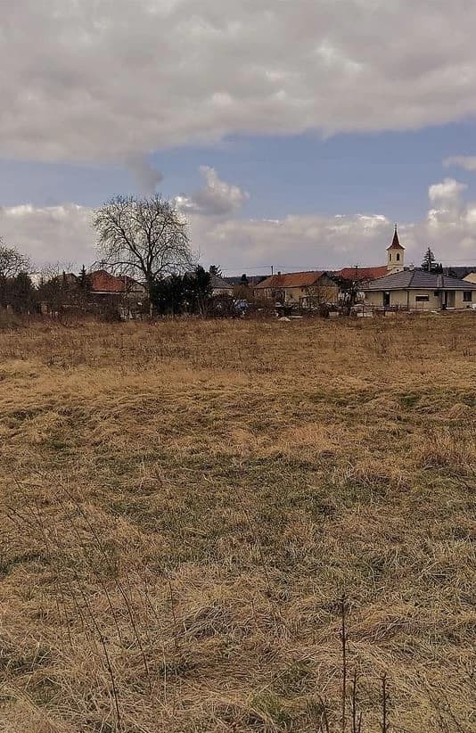 krasny-rovinaty-pozemok-1094