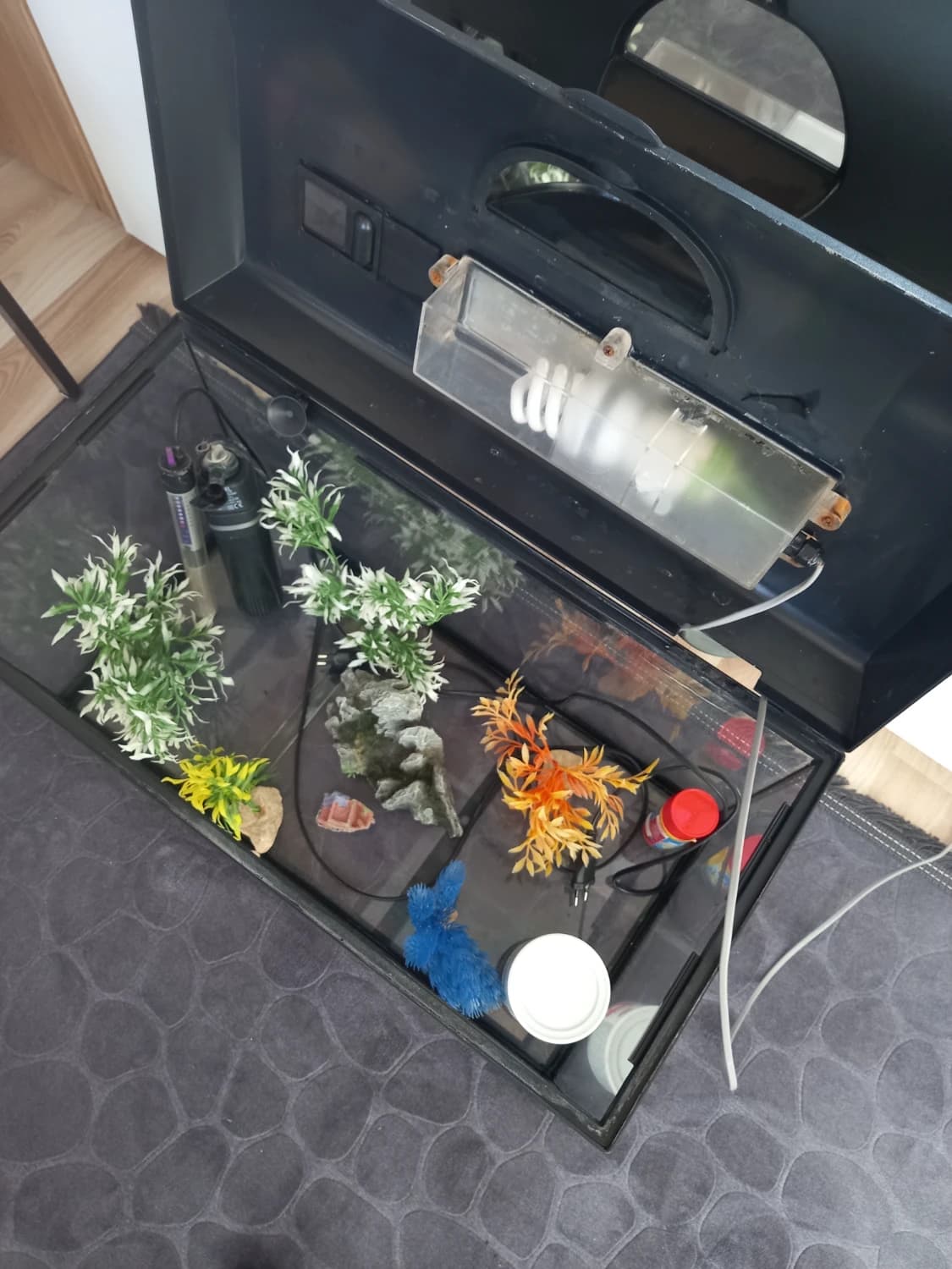 predam-autosedacku-akvarium-detsky-overal