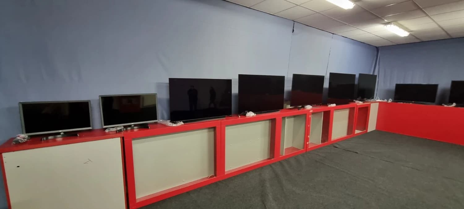 znovubalene-lg-televizory-so-zarukou-oled-nanocell-led-4k-smart
