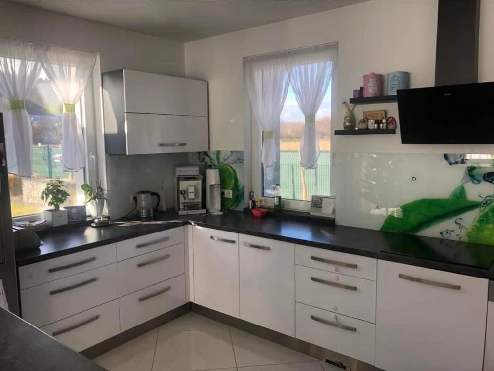 moderna-kuchynska-linka-4-rocna-bez-poskodenia