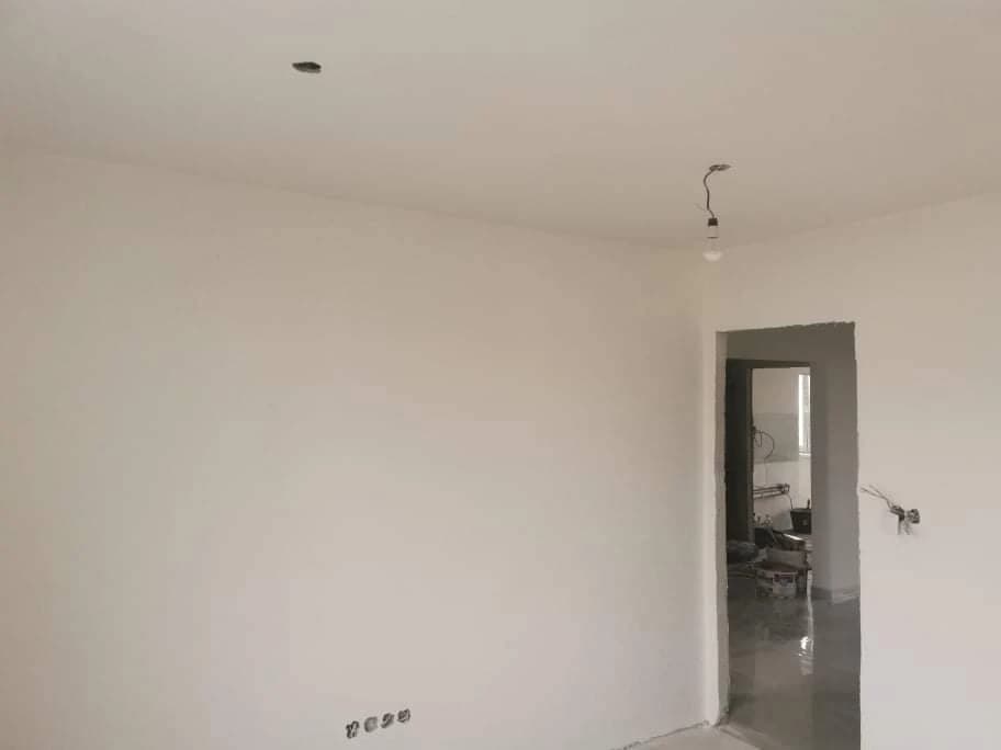 Ponúkame maľovanie interiérov a exterierov systémom Airless - 1