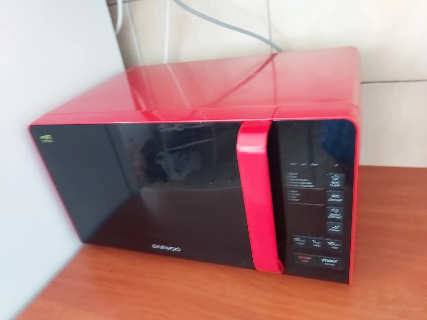 mikrovlnna-rura-daewoo-kor-6s3br-v-luxusnom-cervenom