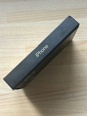 predam-uplne-novy-iphone-13-pro-max-256gb-v-zlate-v-nezapecatenej-krabici