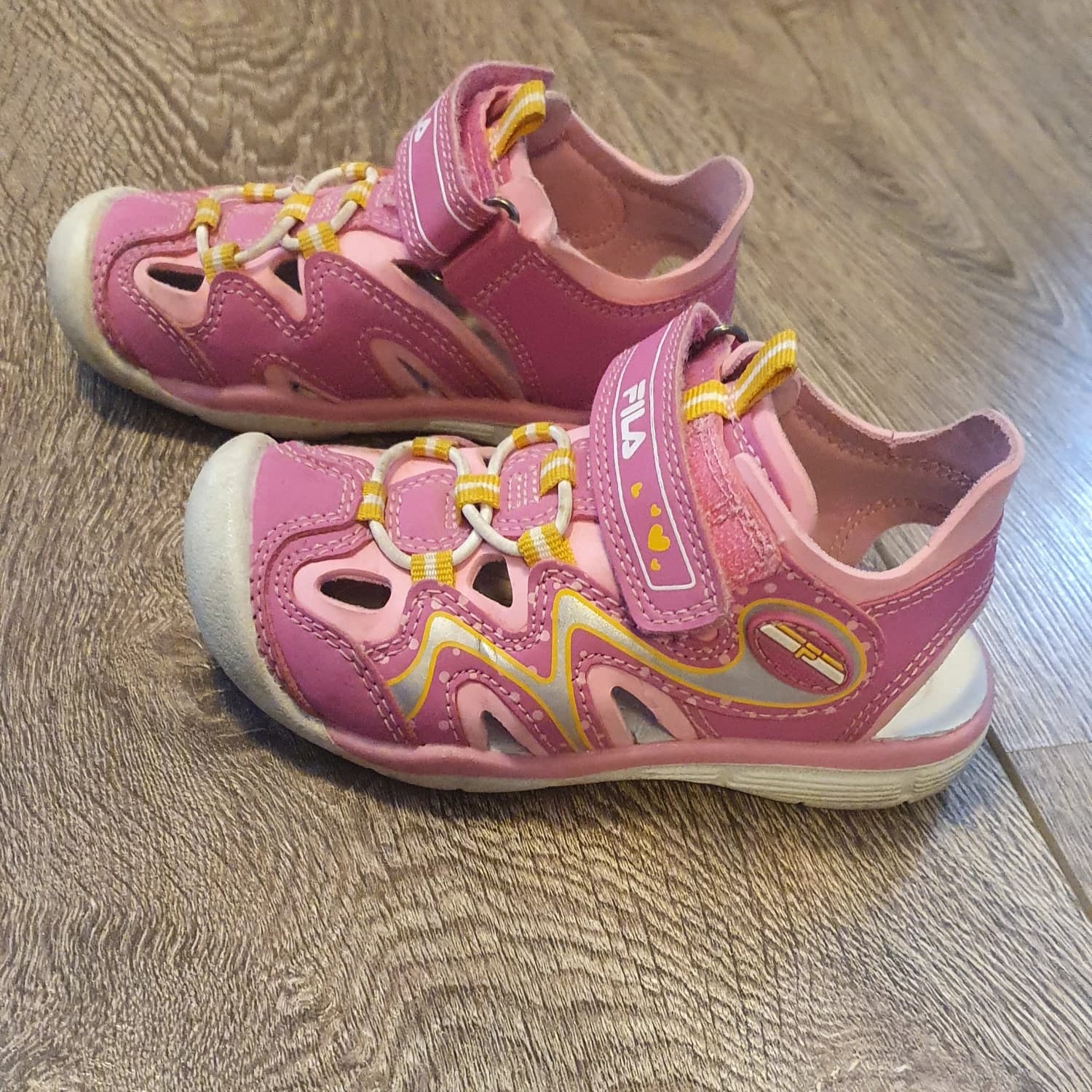 detske-topanky-fila-velkost-25