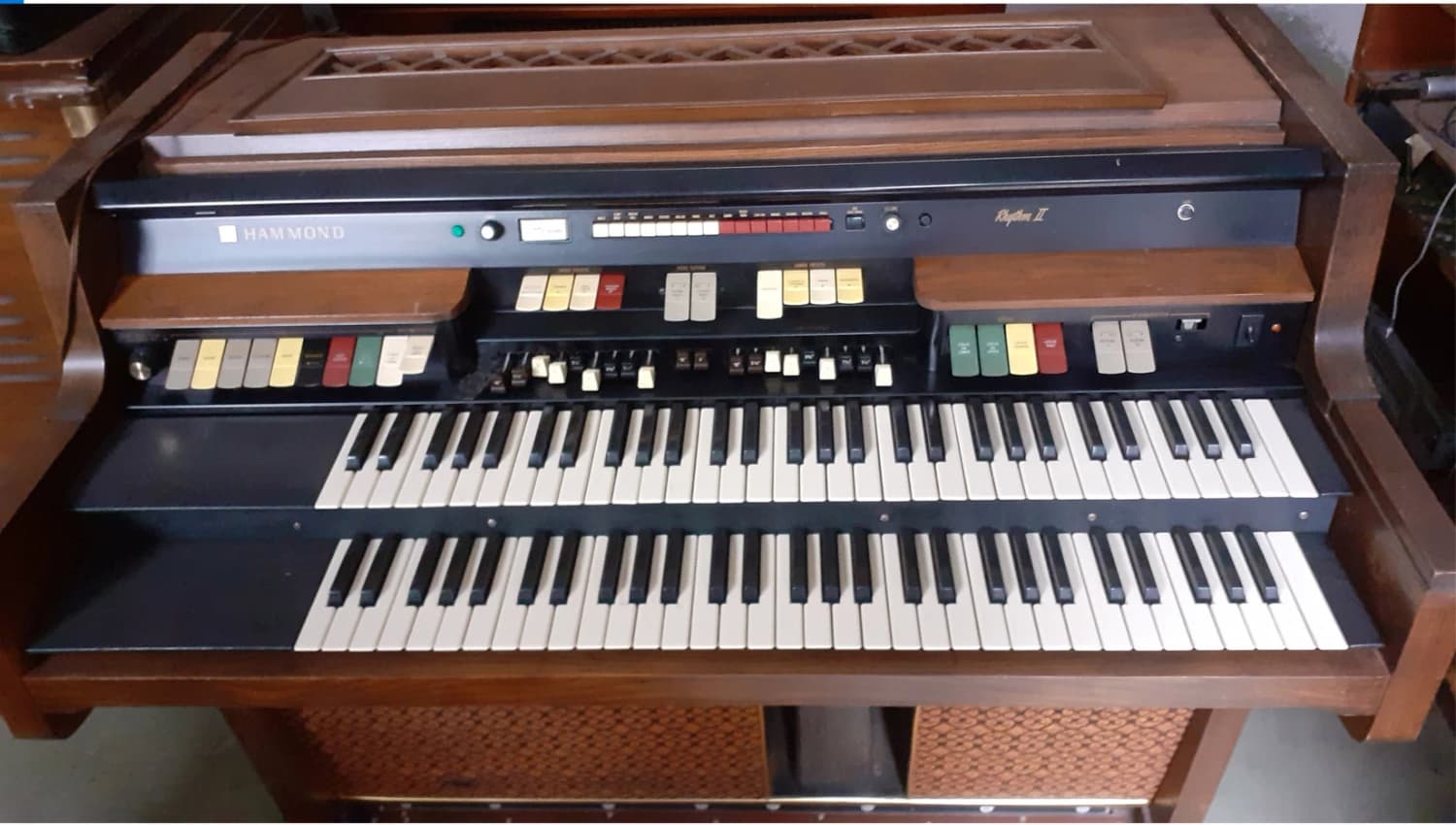 varhany-hammond-r-124