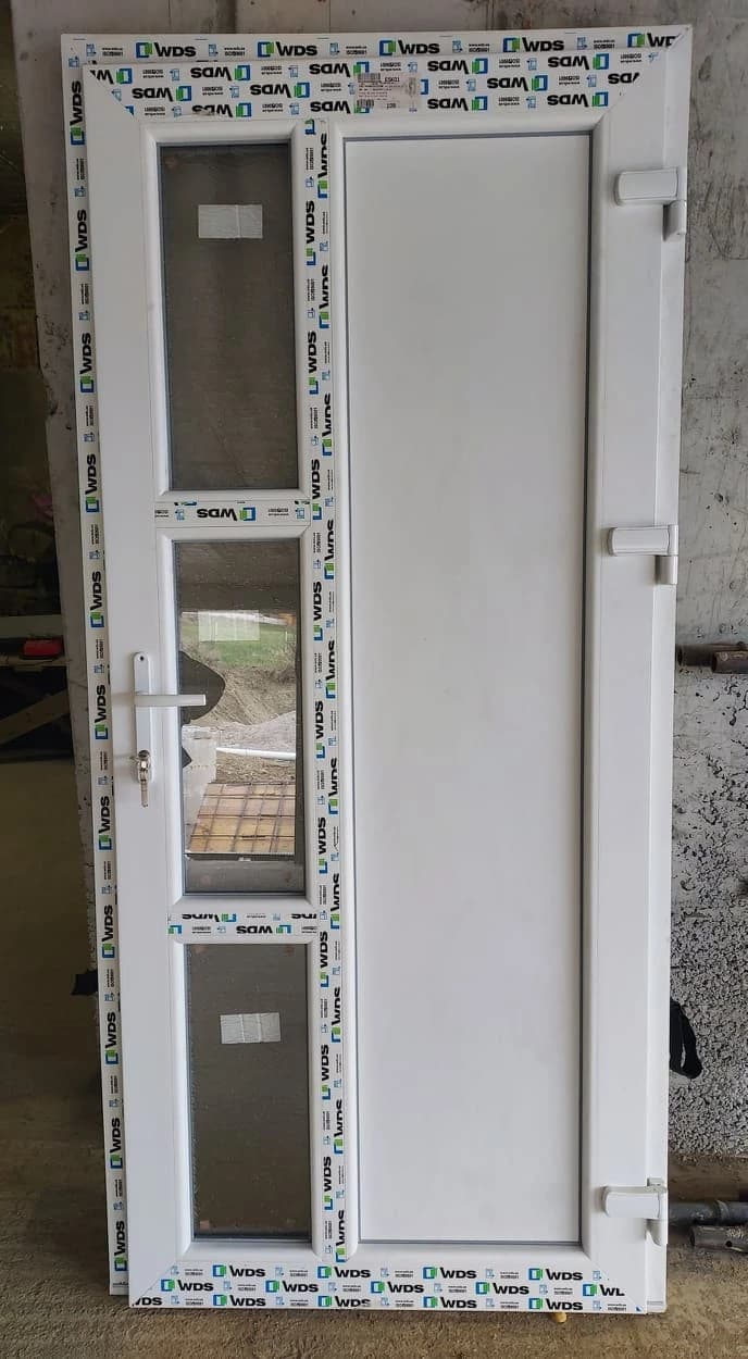 predam-nove-kvalitne-plastove-dvere