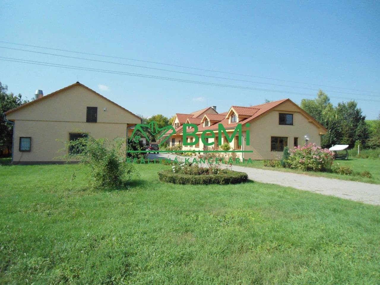 nr-velky-bab-polyfunkcny-objekt-mimo-obce-ticha-lokalita-moznost-vyuzitia-na-penzion-ranc-lahka-vyroba-a-administrativa-800-m2-uzitkovej-plochy-pozemok-48-ar-1143-18