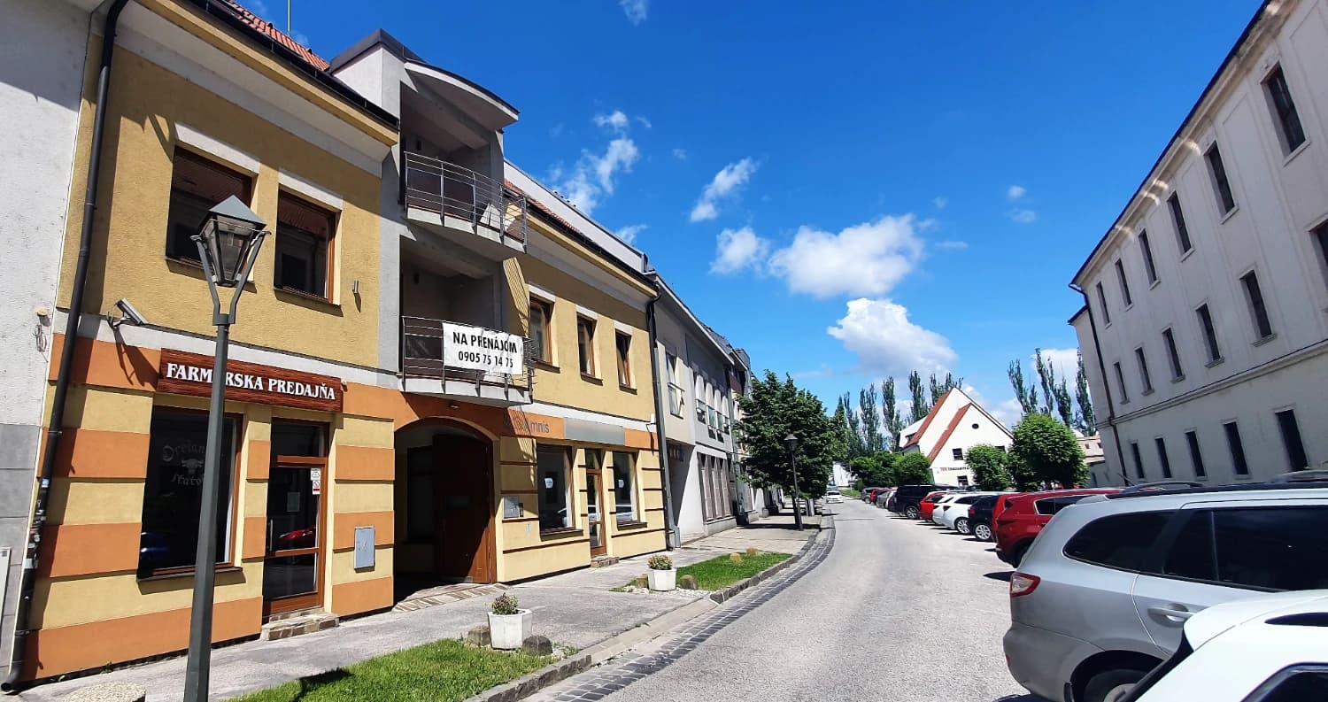 trnava-hornopotocna-kancelarsky-priestor-18m2-300