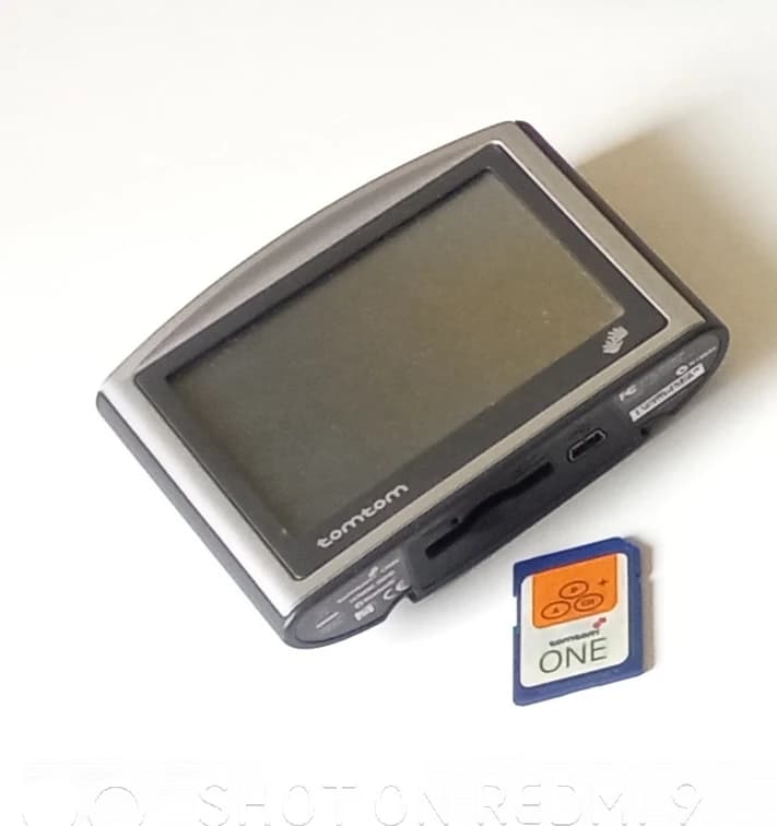 gps-navigacia-tomtom-s-kartou