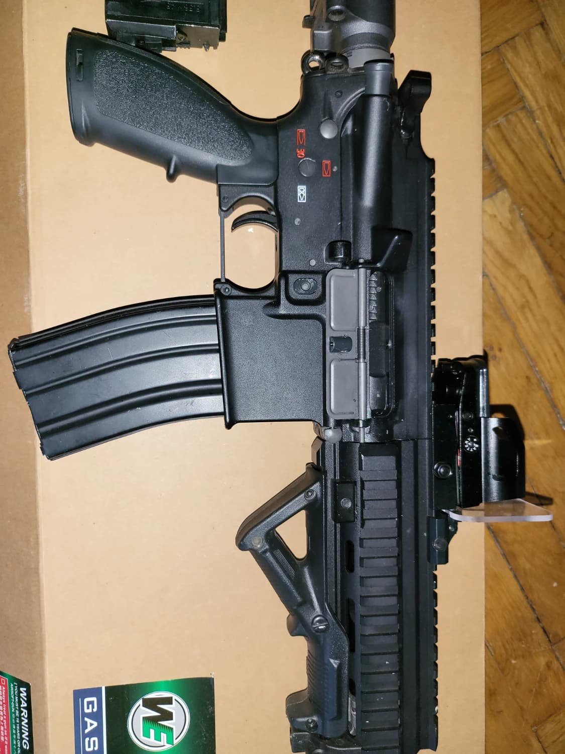 airsoftova-zbran-416-gbb-celokov-blowback-cierna