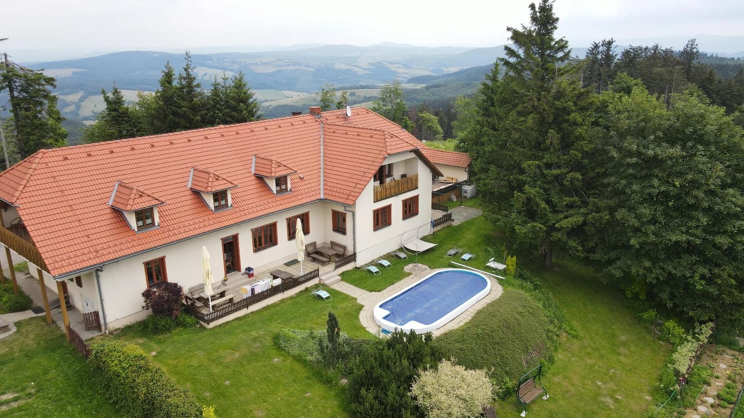 prodej-rodinneho-penzionu-s-restauraci-mikulcin