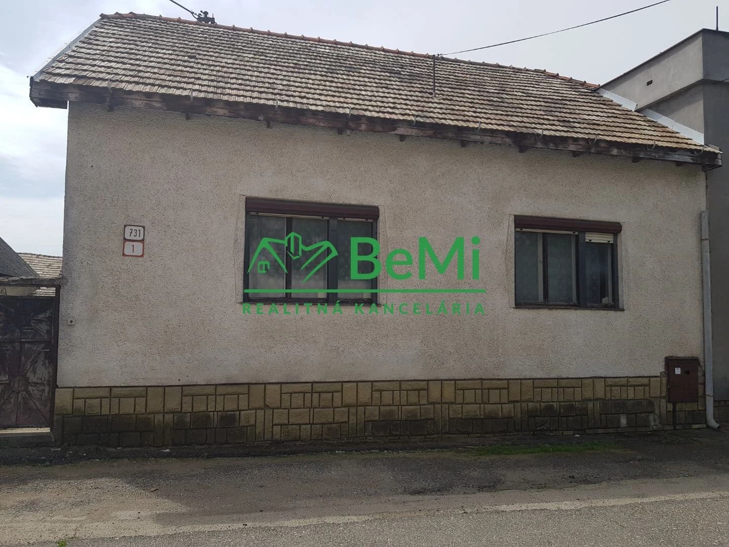 exkluzivne-predaj-rodinneho-domu-sahy-025-12-pekr