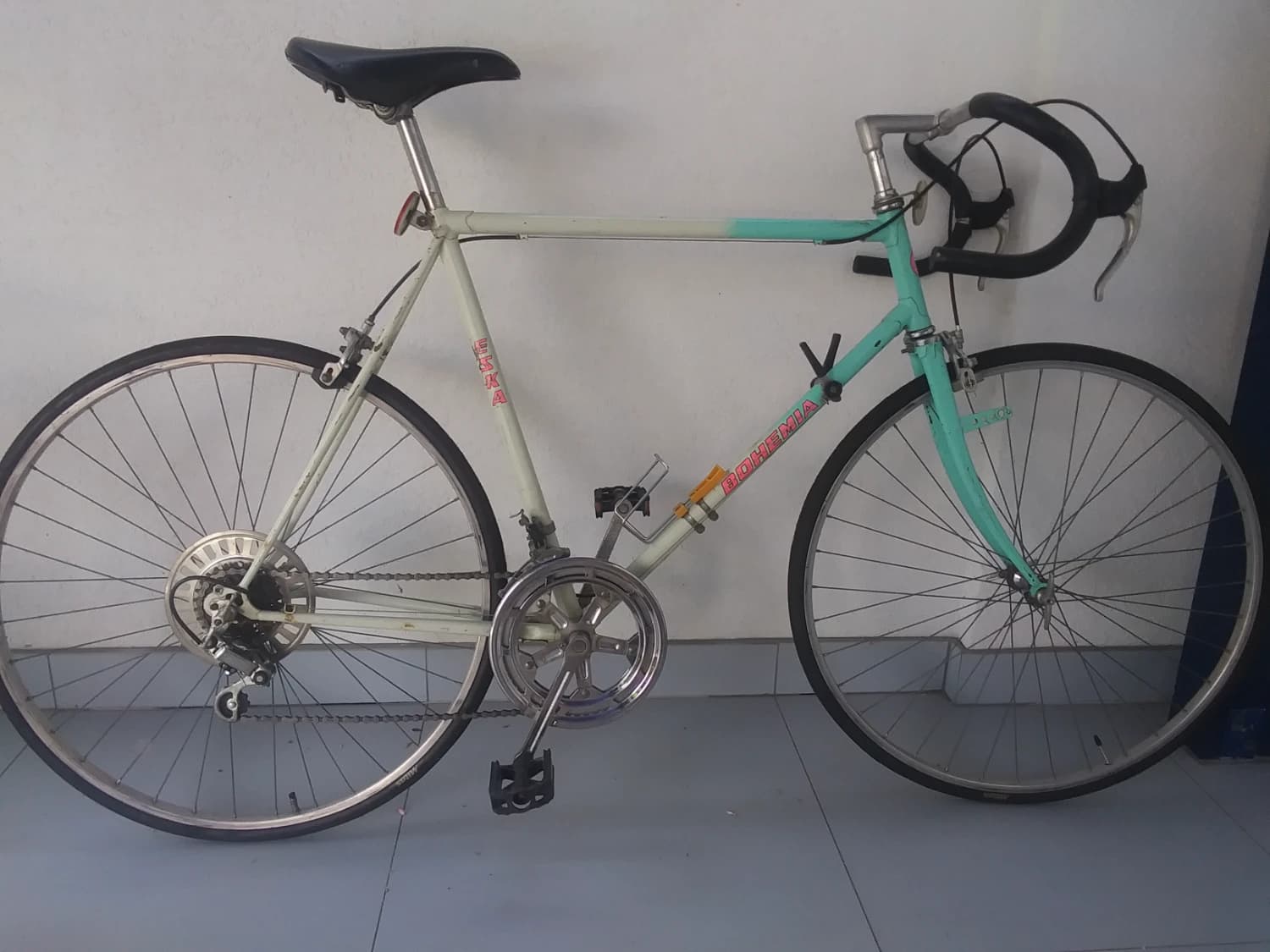 predam-starsi-cestny-bicykel-favorit-eska-bohemia-za-100