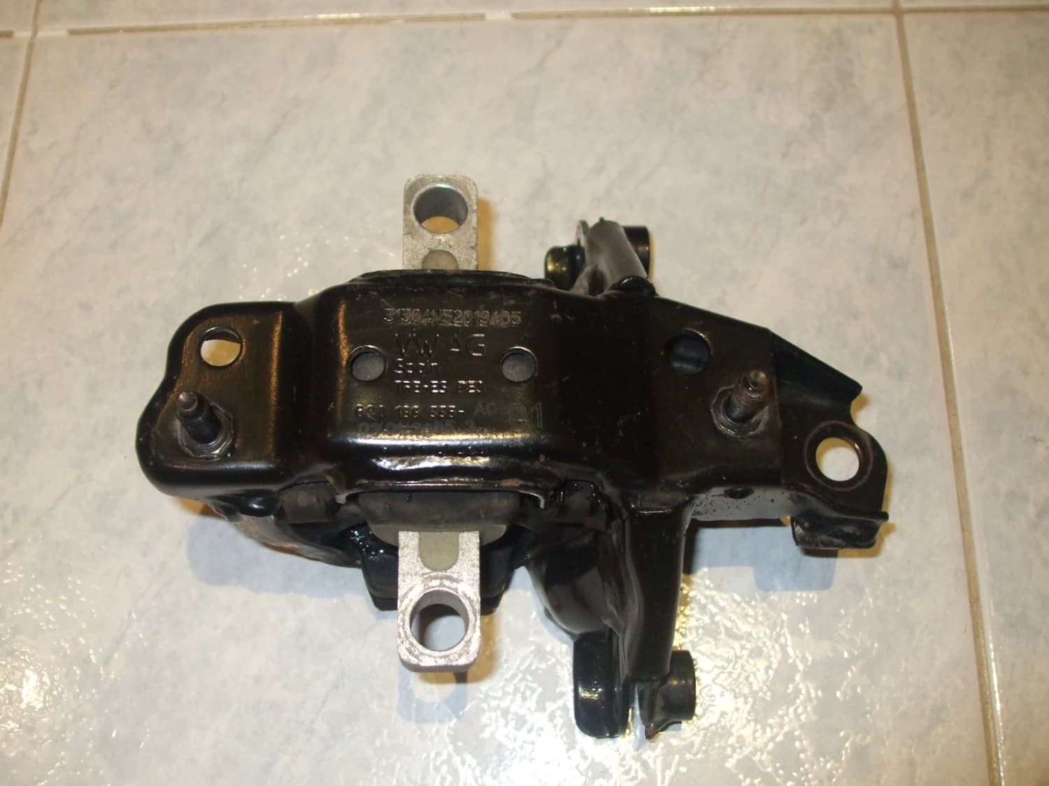 ulozenie-silentblok-skoda-fabia-i-14-6q0-199-555-ac