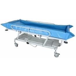 predam-hydraulicku-vanu-pre-leziacich-pacientov