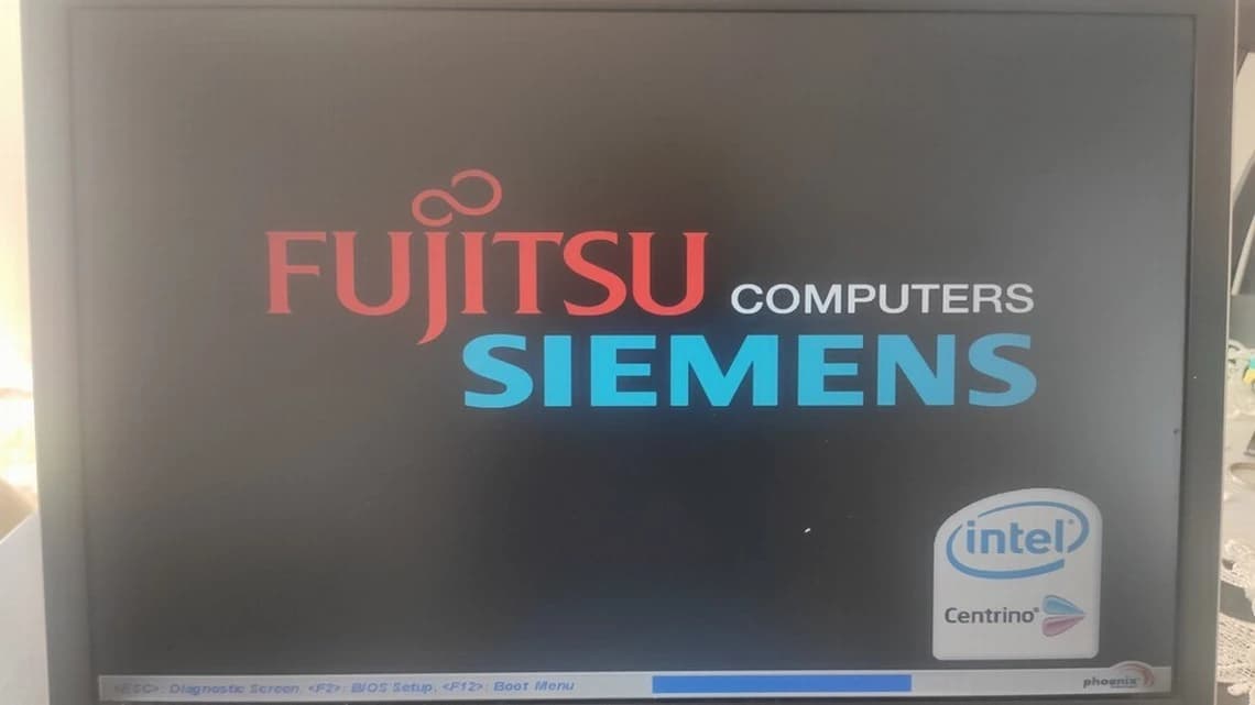 Notebook Fujitsu Siemens Amilo Pro - 1