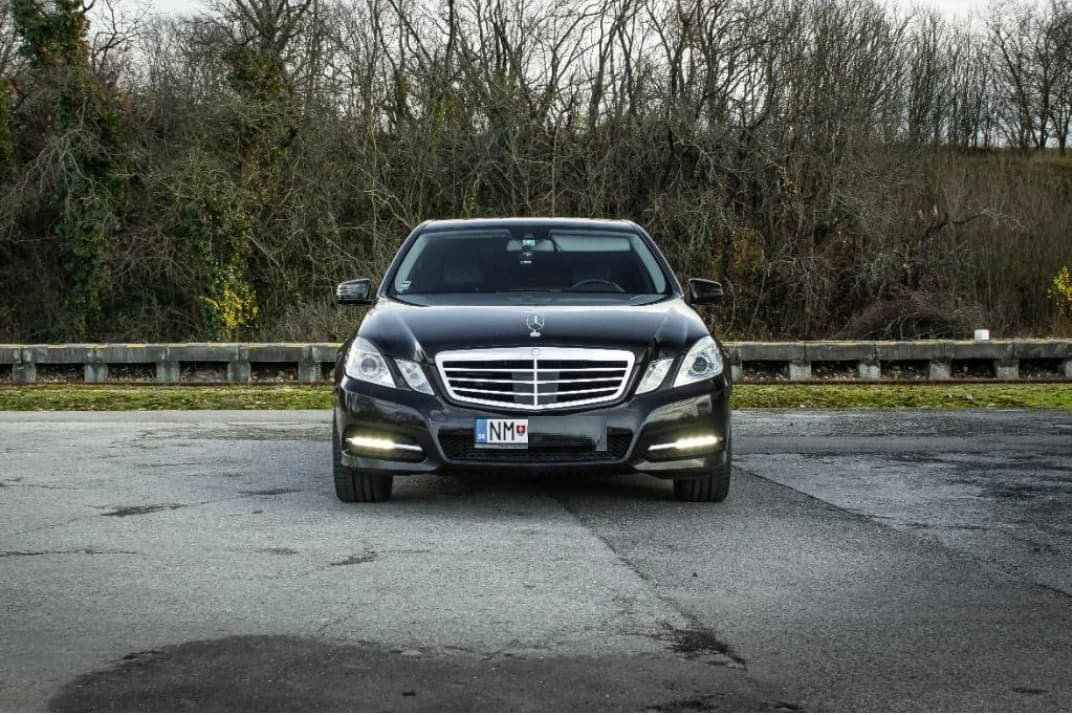 2012-mercedes-e-350-cdi-avantgarde-4matic