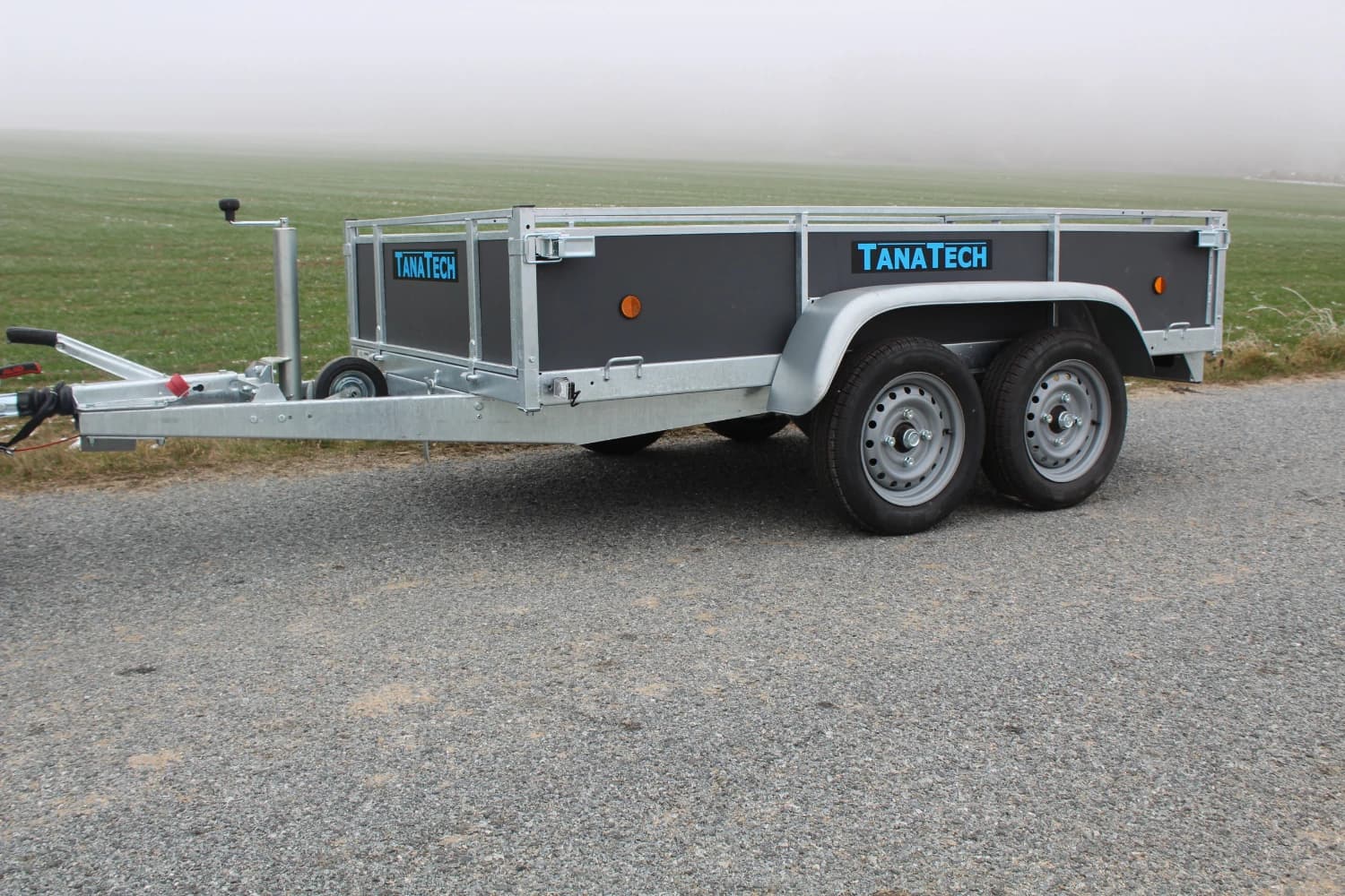 prives-lider-2d250-251x133x40cm-1300kg-preklizkovy